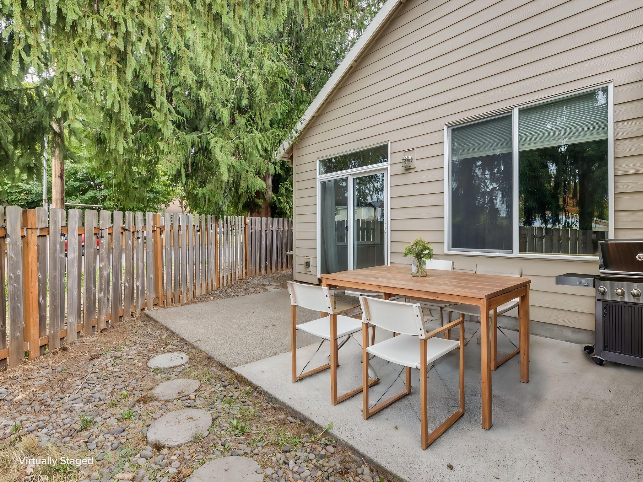 11_1933 Willamina Ave, Forest Grove virtually staged.jpeg