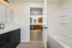 N F St-S0505-033.jpg
