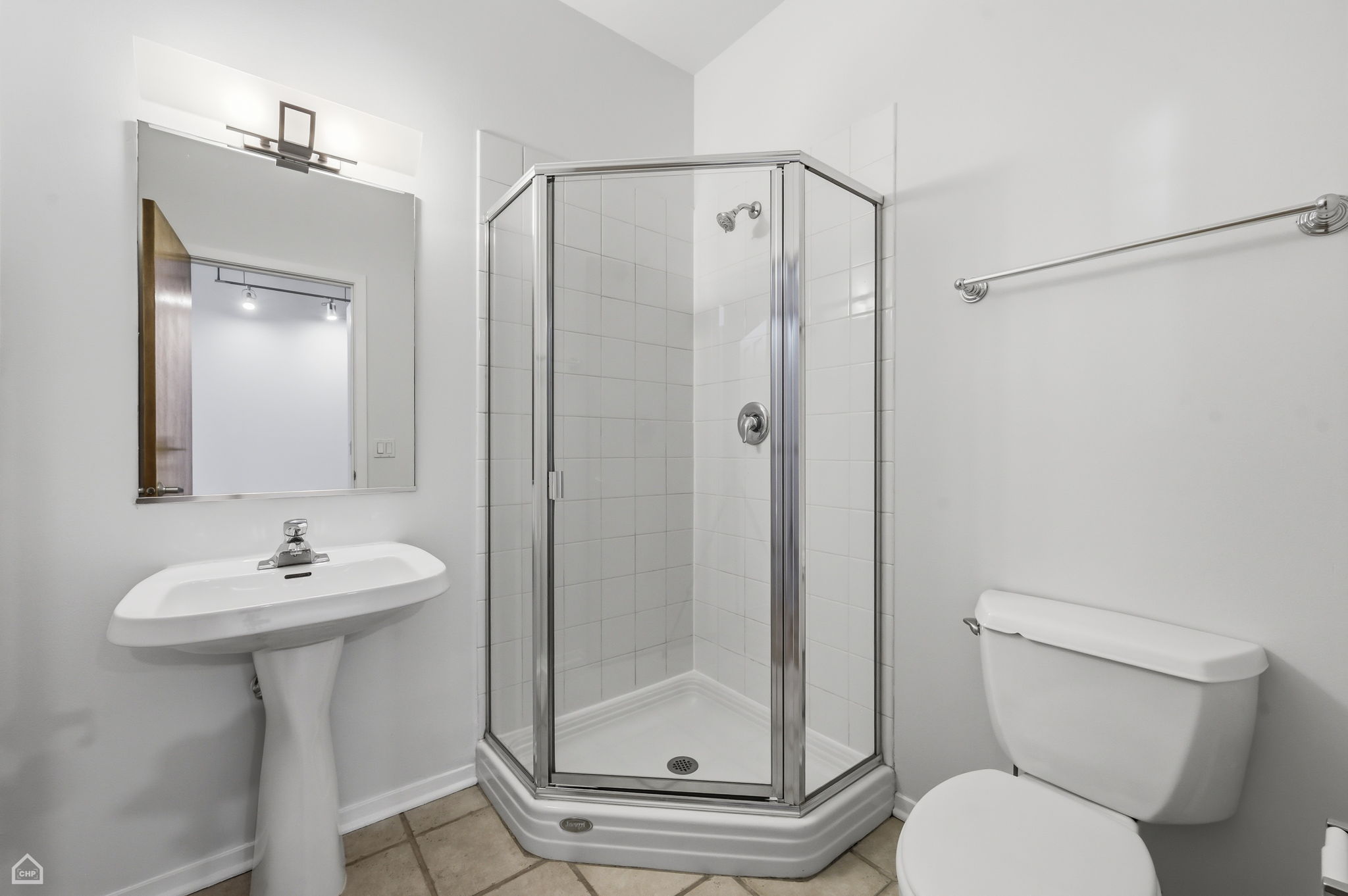 1934 N Washtenaw Ave 207_013