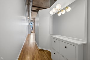 1934 N Washtenaw Ave 207_006