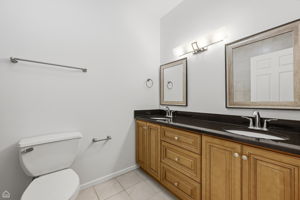 1934 N Washtenaw Ave 207_010