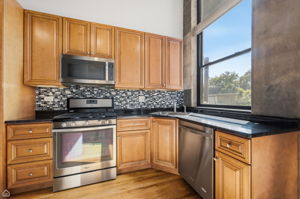 1934 N Washtenaw Ave 207_017