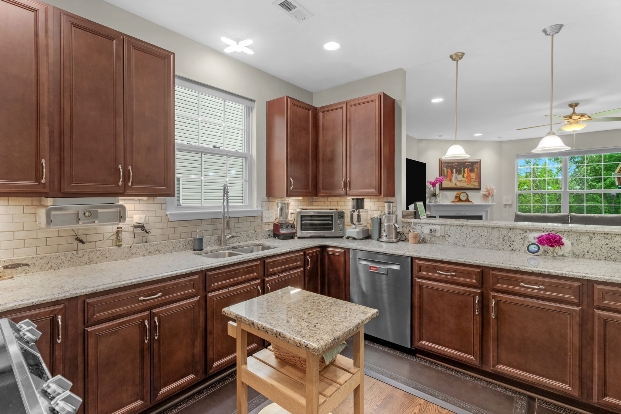 1934 Rubywood St-15