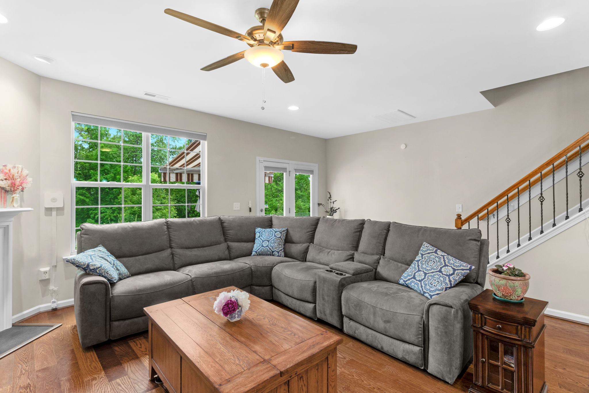 1934 Rubywood St-17