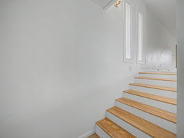  Photo 39
