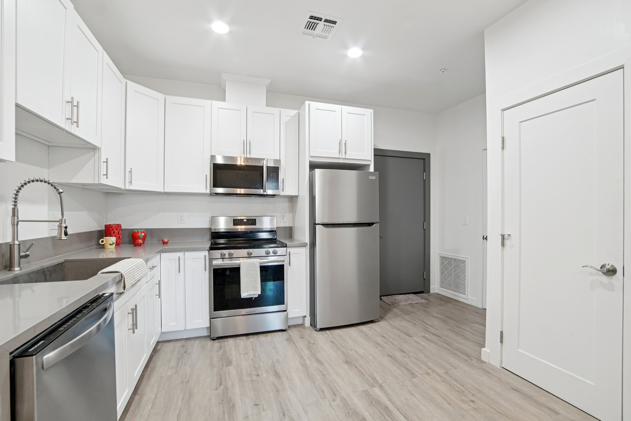 1935 E Apache Blvd unit 2029-S1803-006.jpg