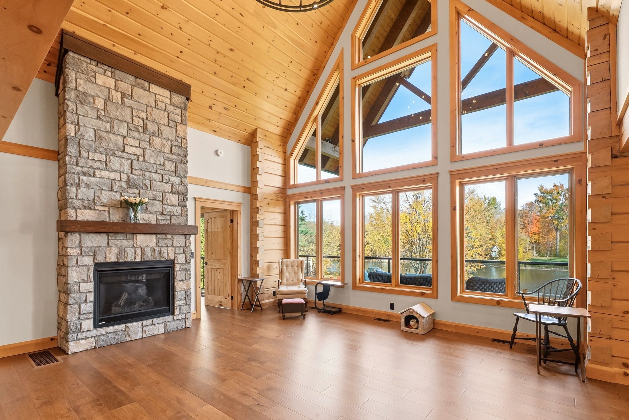  Photo 81