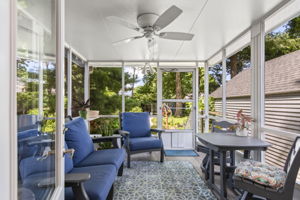 Screened-in Porch
