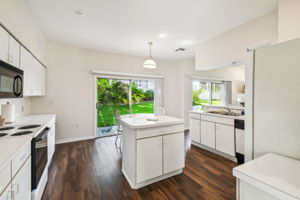 Kitchen with island