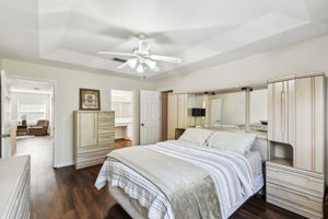 Primary bedroom suite - 2nd floor