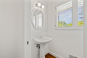  Photo 40