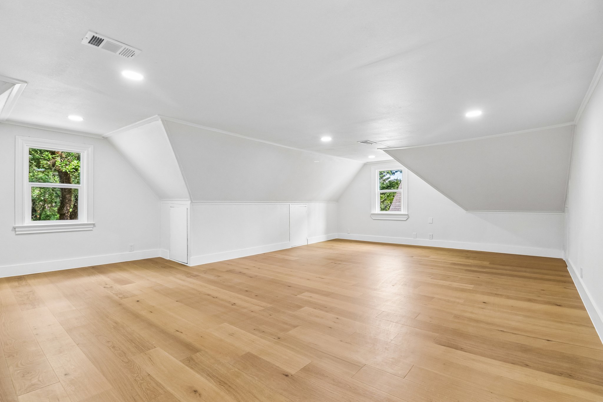 Lexington St-S2210-026.jpg