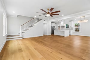 Lexington St-S2210-005.jpg