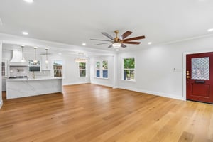 Lexington St-S2210-008.jpg