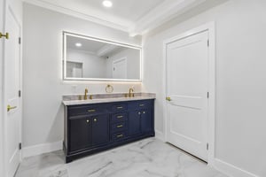 Lexington St-S2210-019.jpg
