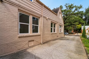 Lexington St-S2210-034.jpg
