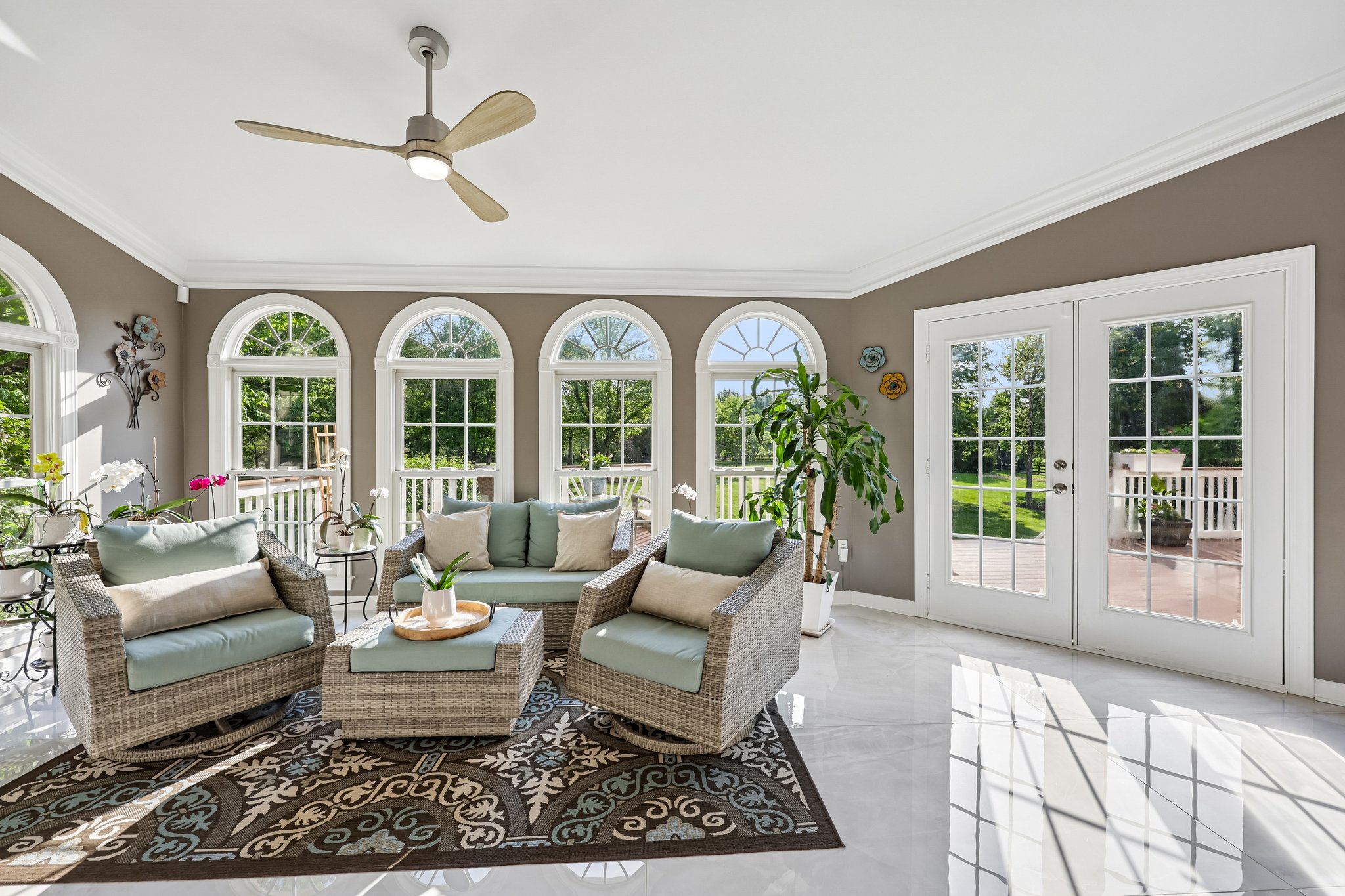 Emerald Park Dr-S2504-015.jpg