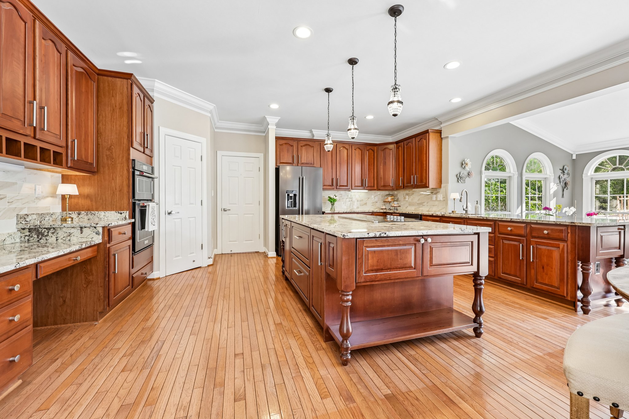 Emerald Park Dr-S2504-028.jpg