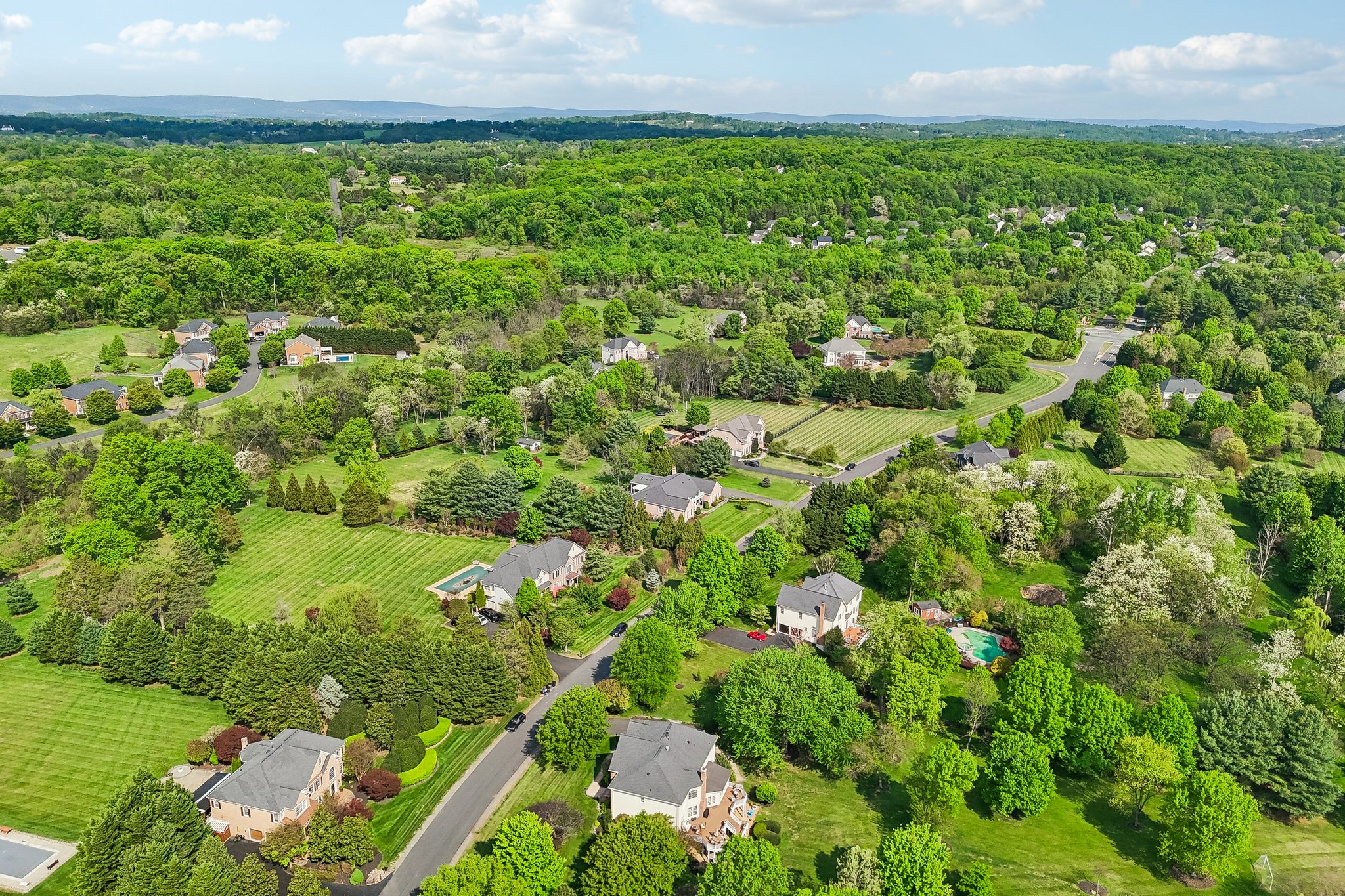 Emerald Park Dr-S2504-110.jpg