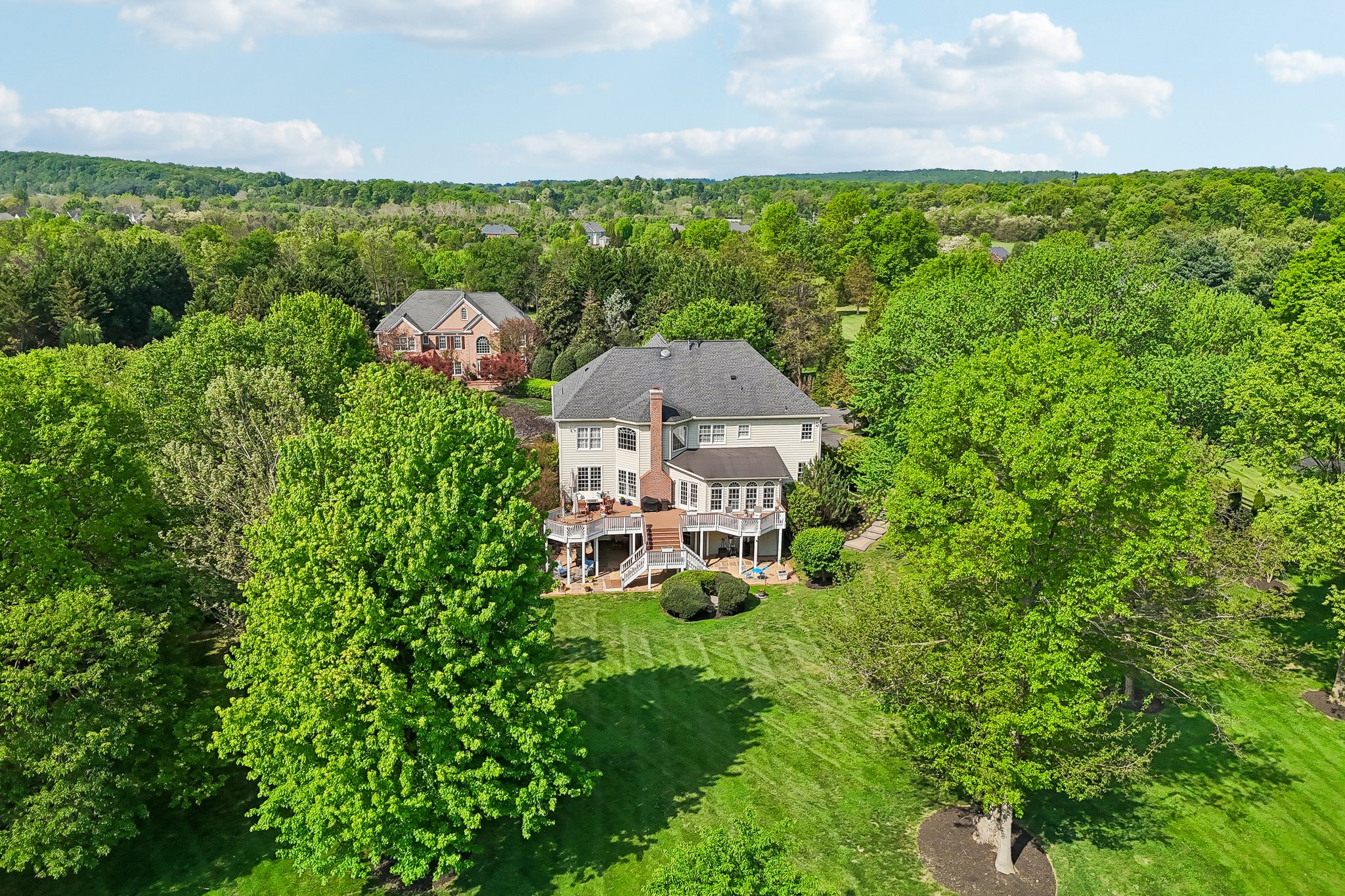 Emerald Park Dr-S2504-116.jpg