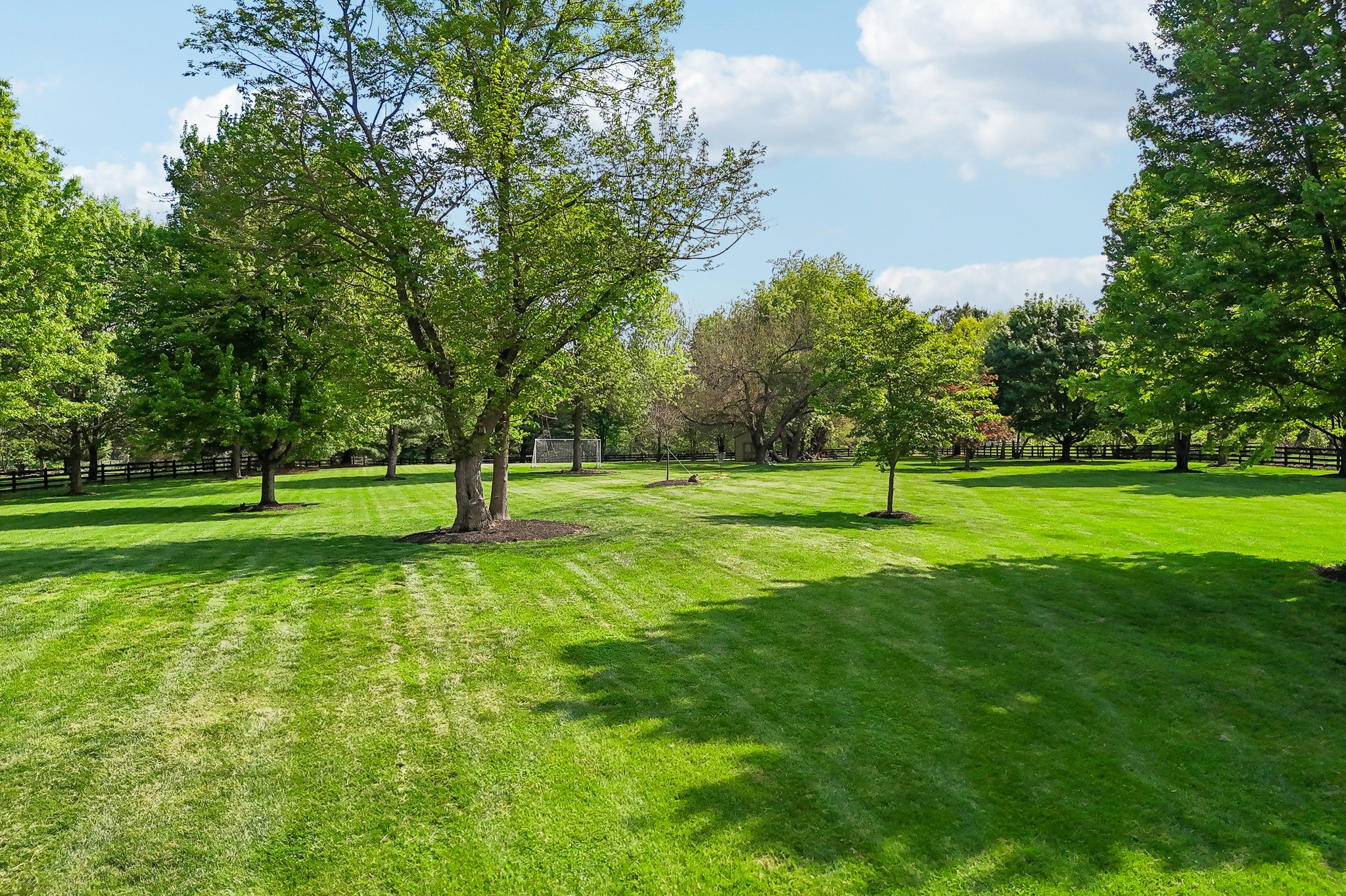 Emerald Park Dr-S2504-117.jpg