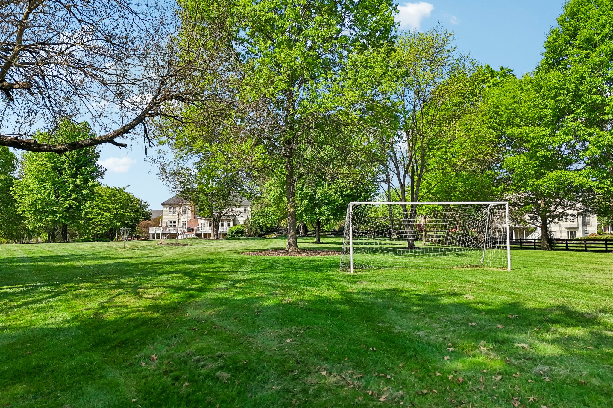 Emerald Park Dr-S2504-121.jpg