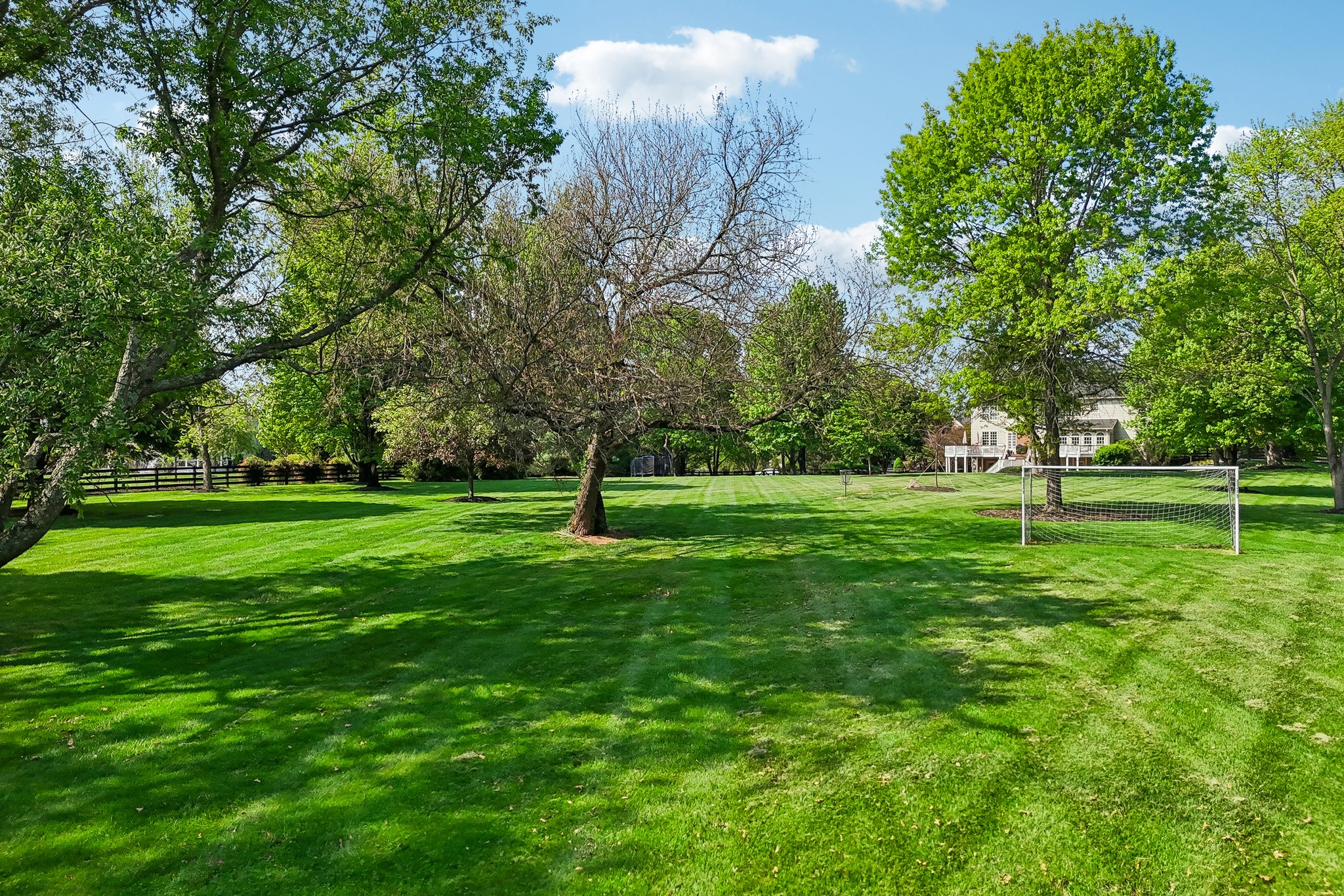 Emerald Park Dr-S2504-123.jpg
