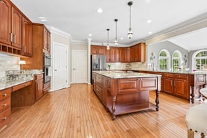 Emerald Park Dr-S2504-028.jpg