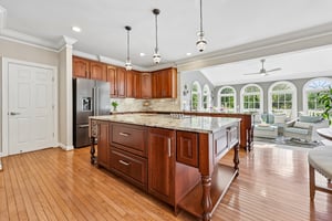 Emerald Park Dr-S2504-030.jpg