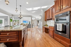Emerald Park Dr-S2504-032.jpg