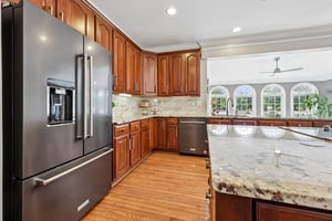 Emerald Park Dr-S2504-033.jpg