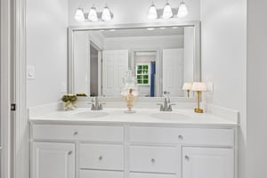 Emerald Park Dr-S2504-065.jpg