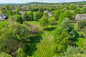 Emerald Park Dr-S2504-124.jpg
