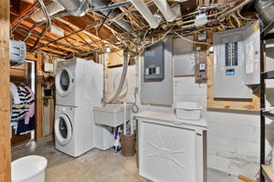  Photo 43