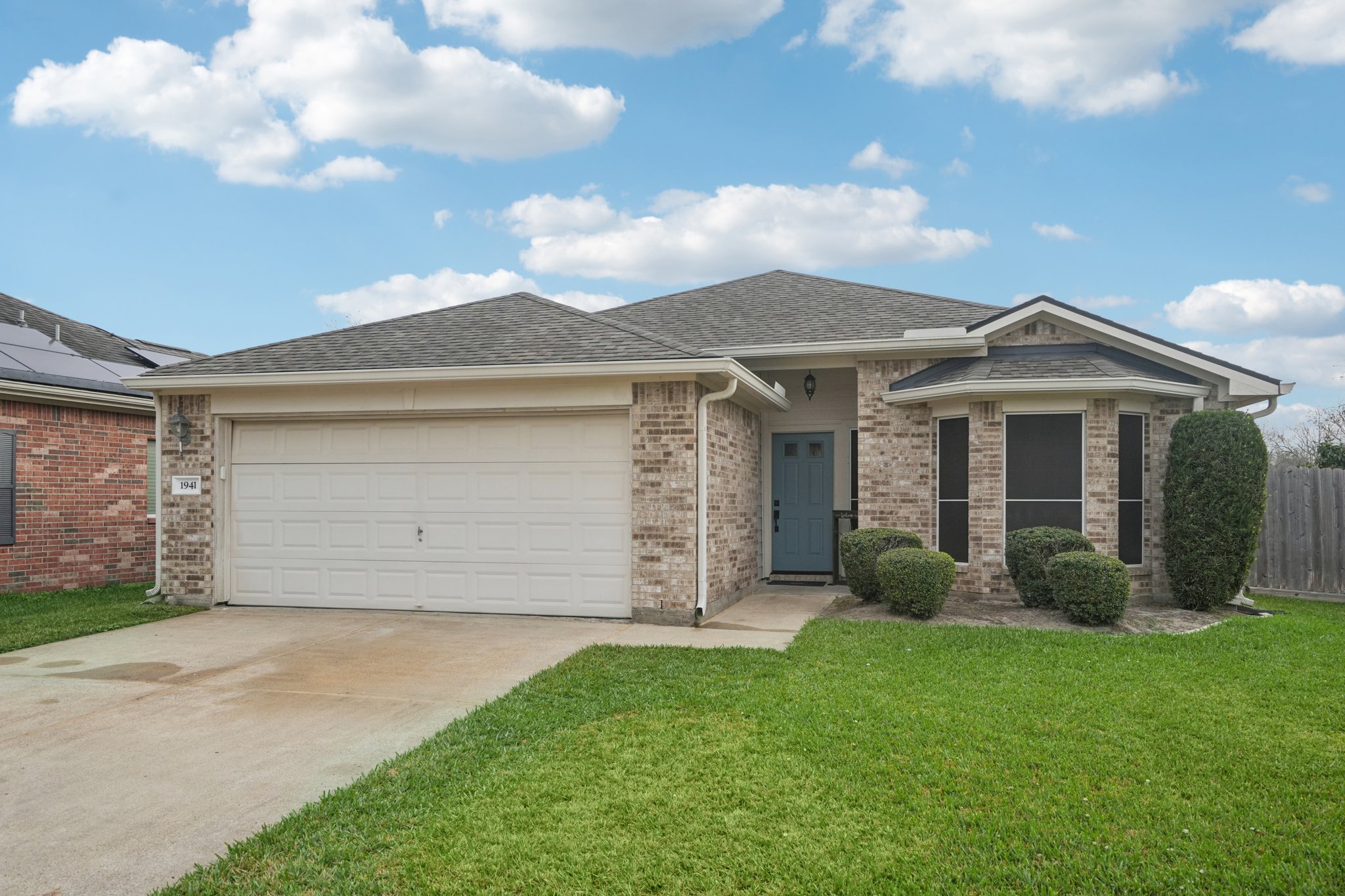 1941 Cameo Ct-S1001-005.jpg