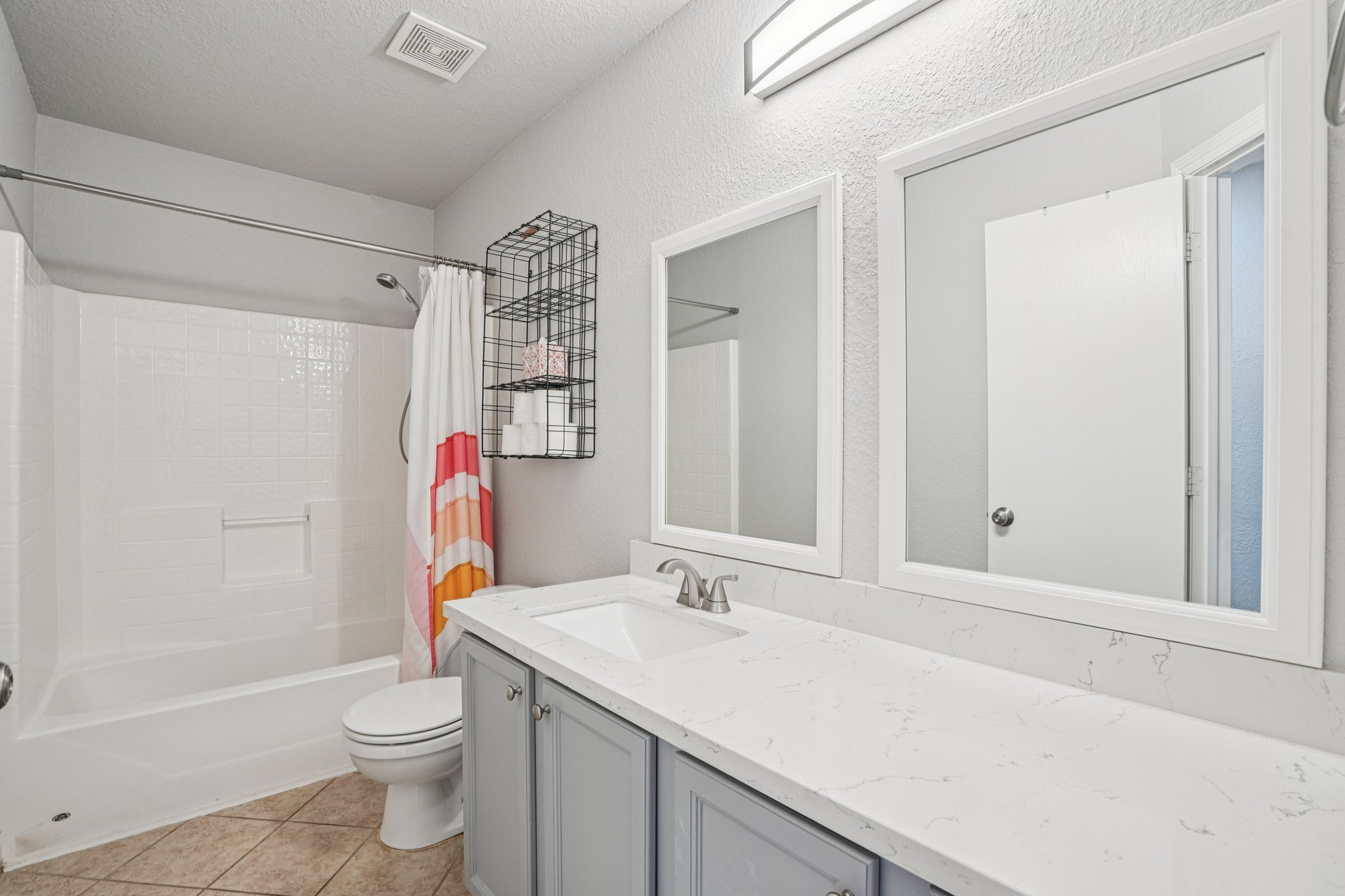 1941 Cameo Ct-S1001-029.jpg