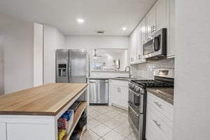 1941 Cameo Ct-S1001-017.jpg