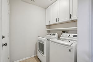 1941 Cameo Ct-S1001-020.jpg