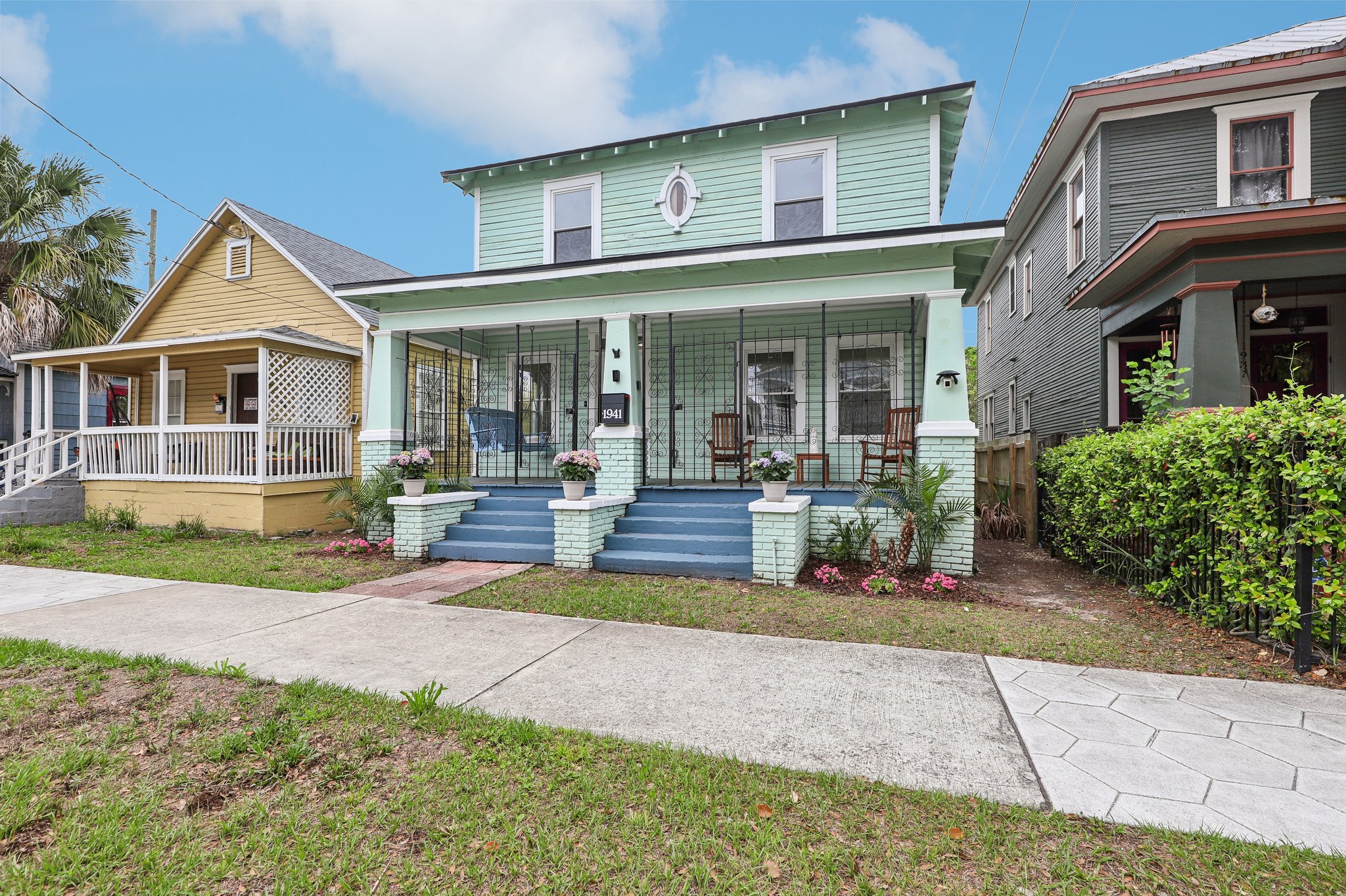 Hubbard St-S0704-003.jpg