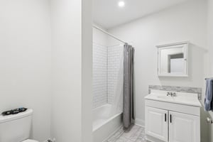 Hubbard St-S0704-030.jpg