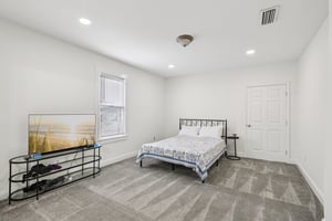 Hubbard St-S0704-034.jpg