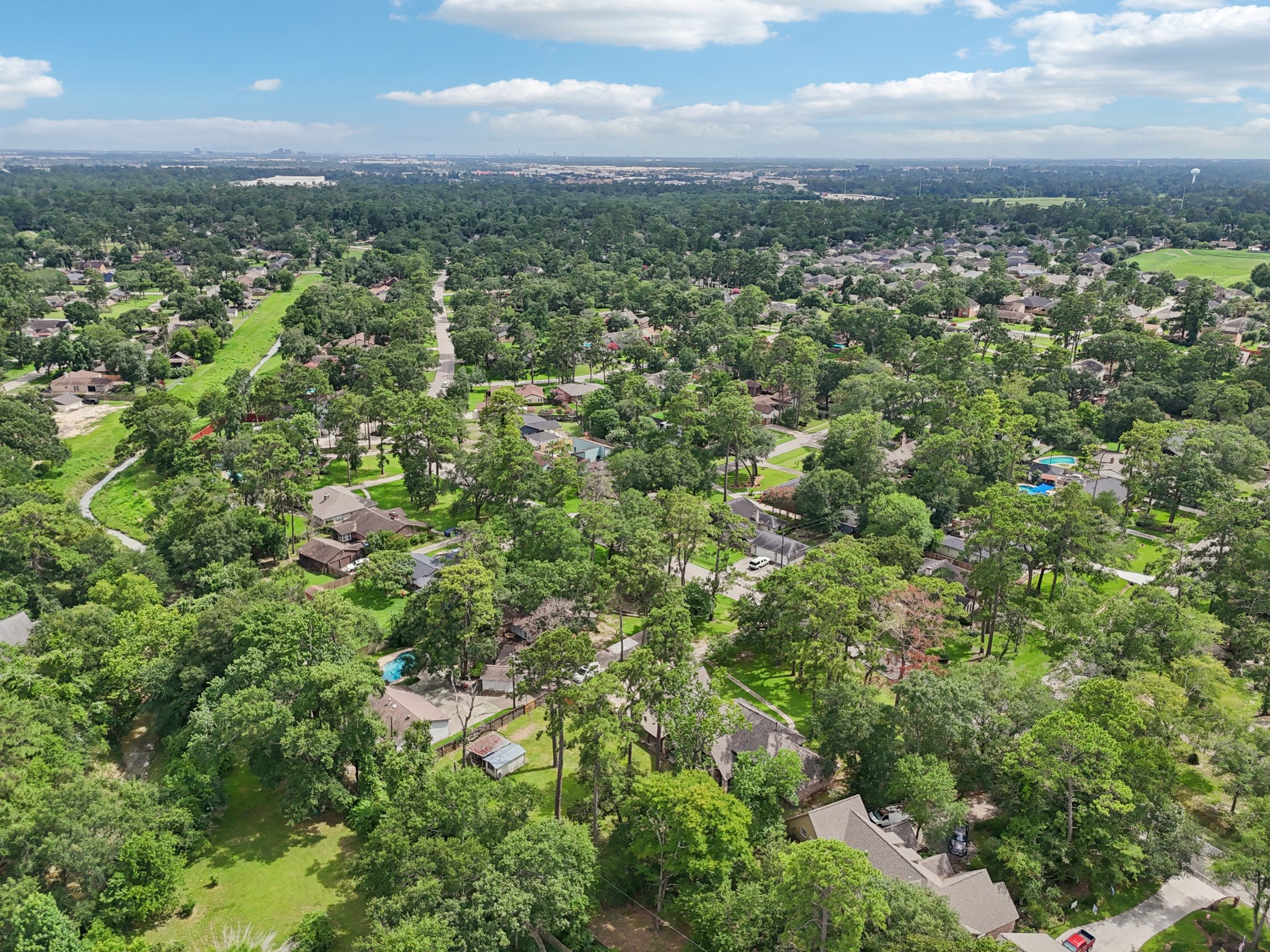 Whitewood Dr-S2606-082.jpg