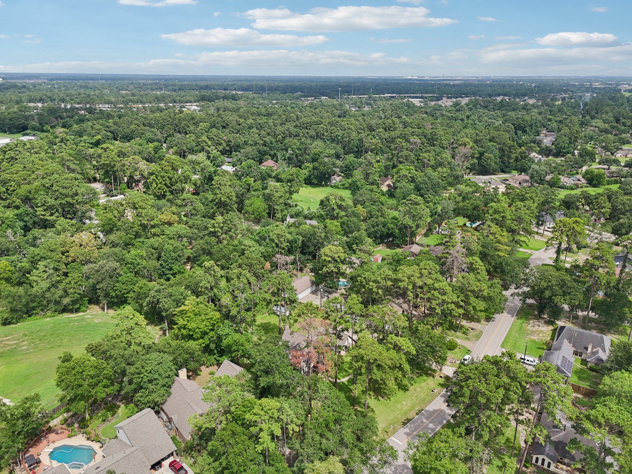 Whitewood Dr-S2606-084.jpg