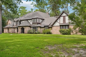 Whitewood Dr-S2606-003.jpg
