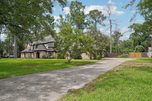 Whitewood Dr-S2606-004.jpg