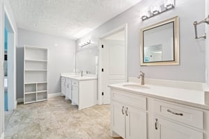 Whitewood Dr-S2606-056.jpg