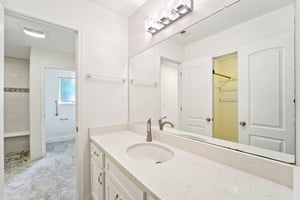 Whitewood Dr-S2606-061.jpg
