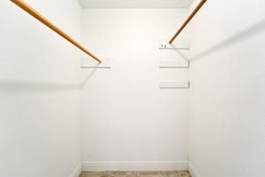 Whitewood Dr-S2606-062.jpg