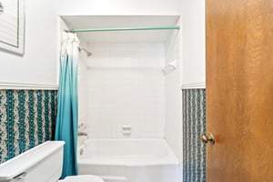 Whitewood Dr-S2606-065.jpg