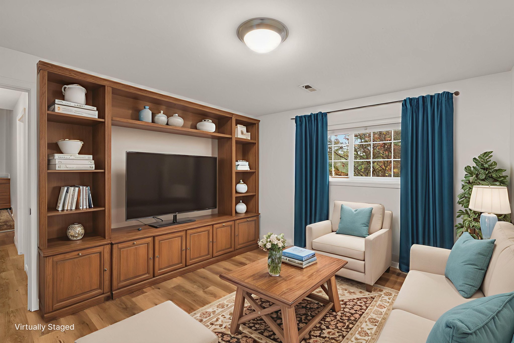 DSC09884 virtually staged.jpeg